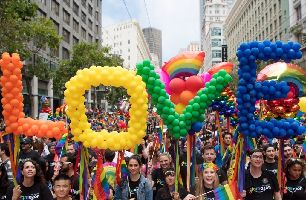 Nên bảo lãnh LGBT định cư Úc theo diện visa nào ?